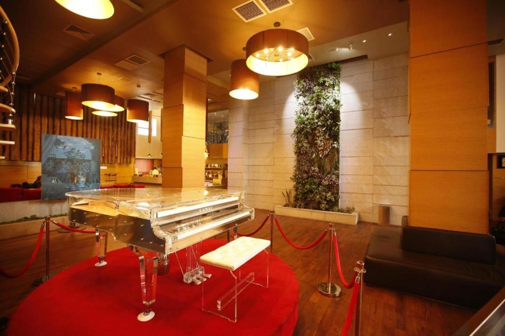 אולן בטור The Corporate Hotel And Convention Centre מראה חיצוני תמונה