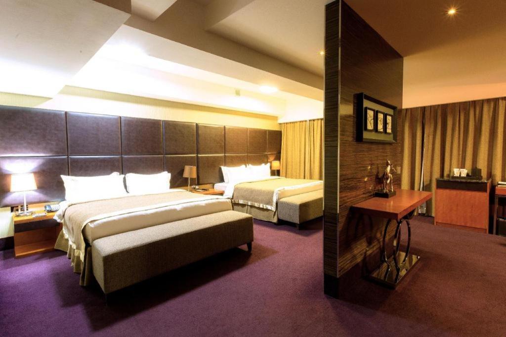 אולן בטור The Corporate Hotel And Convention Centre מראה חיצוני תמונה
