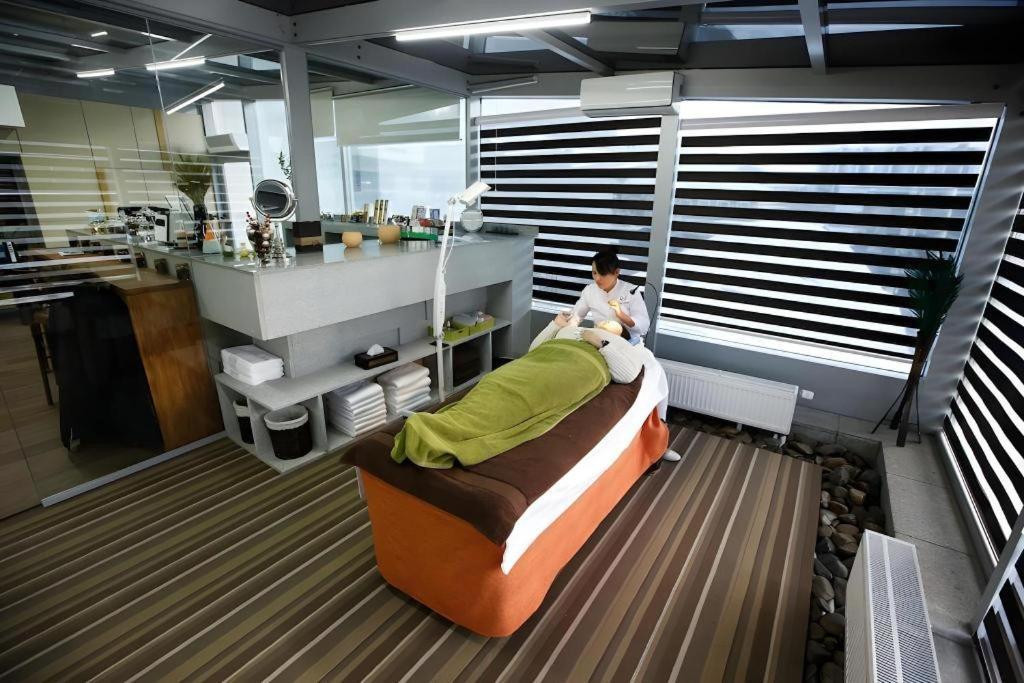 אולן בטור The Corporate Hotel And Convention Centre מראה חיצוני תמונה